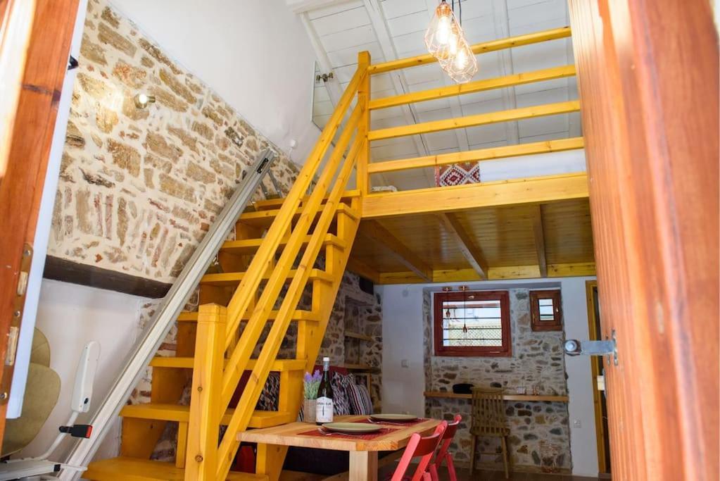 Lavrio Stone House 5 Min From The Centre/Port Διαμέρισμα Εξωτερικό φωτογραφία