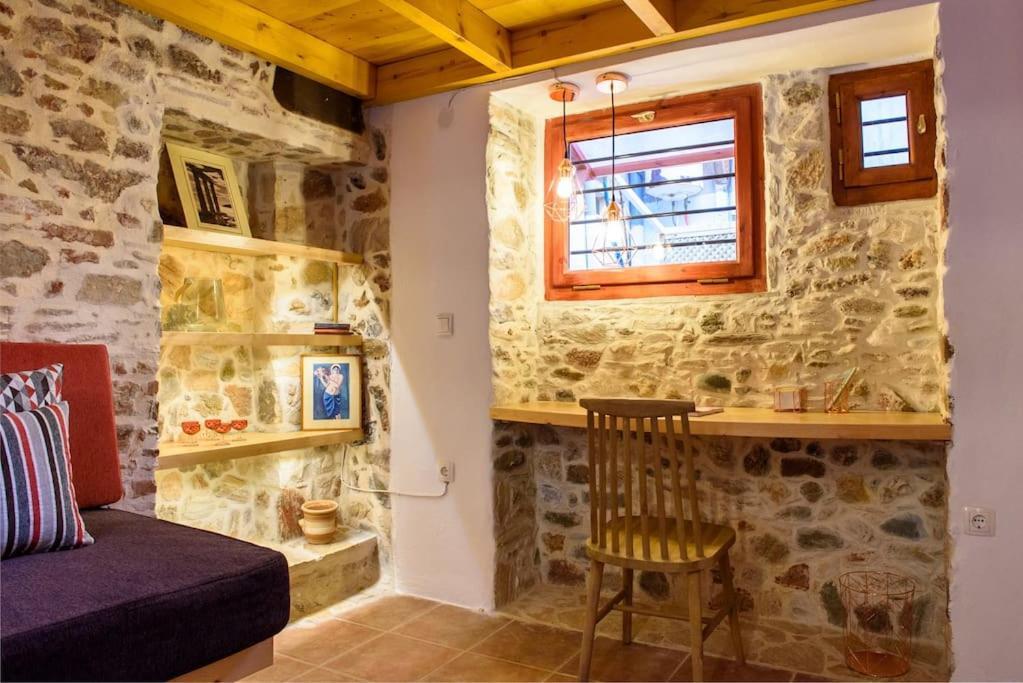 Lavrio Stone House 5 Min From The Centre/Port Διαμέρισμα Εξωτερικό φωτογραφία