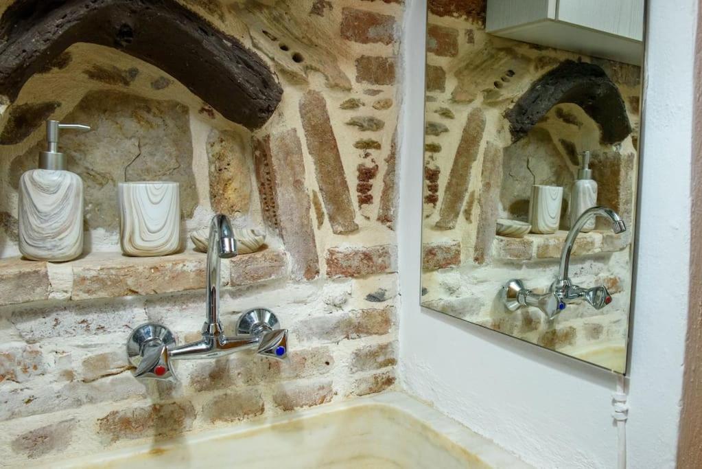 Lavrio Stone House 5 Min From The Centre/Port Διαμέρισμα Εξωτερικό φωτογραφία